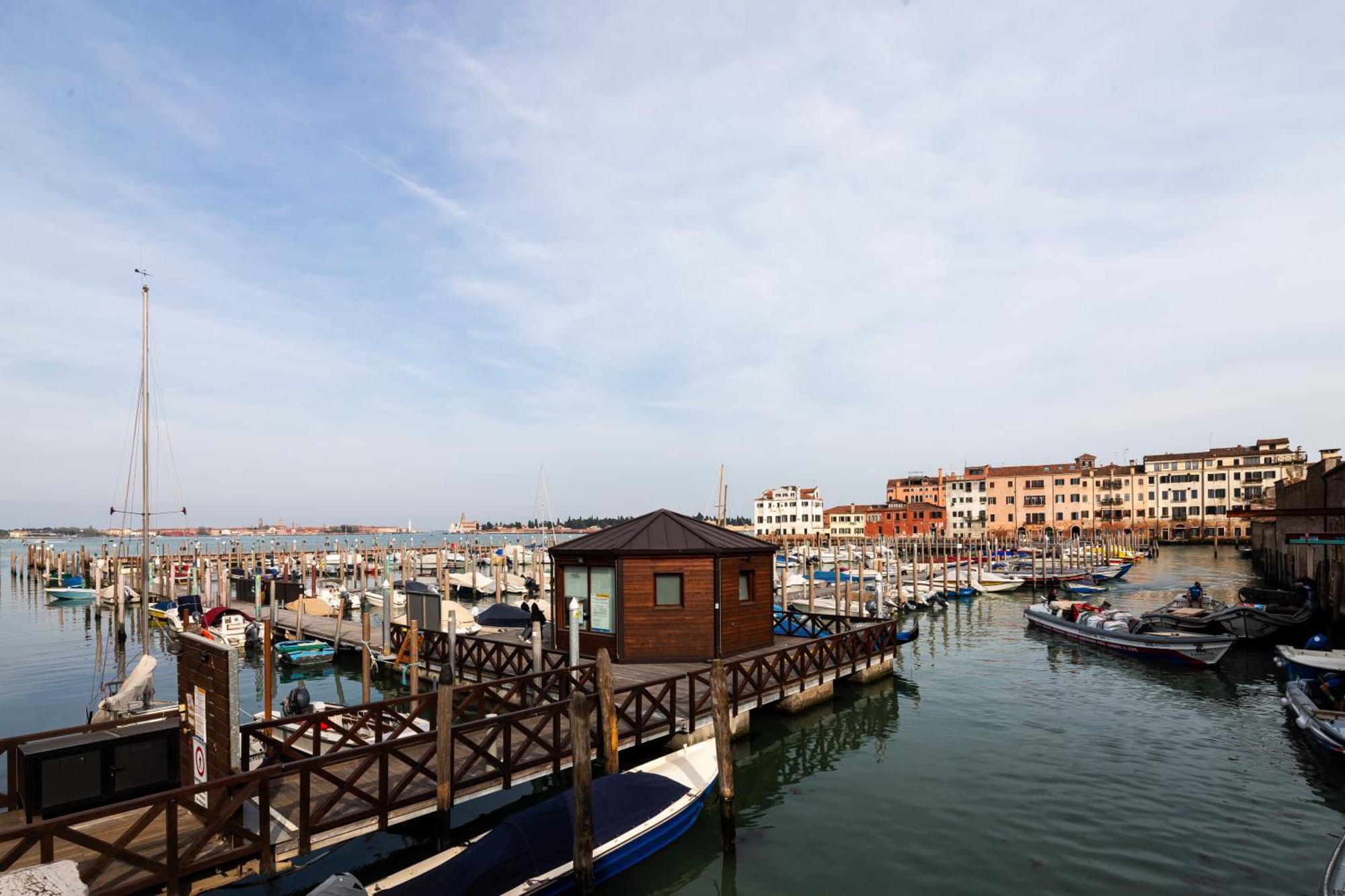 Apartment Tintoretto Cozy Duplex R&r Venedig